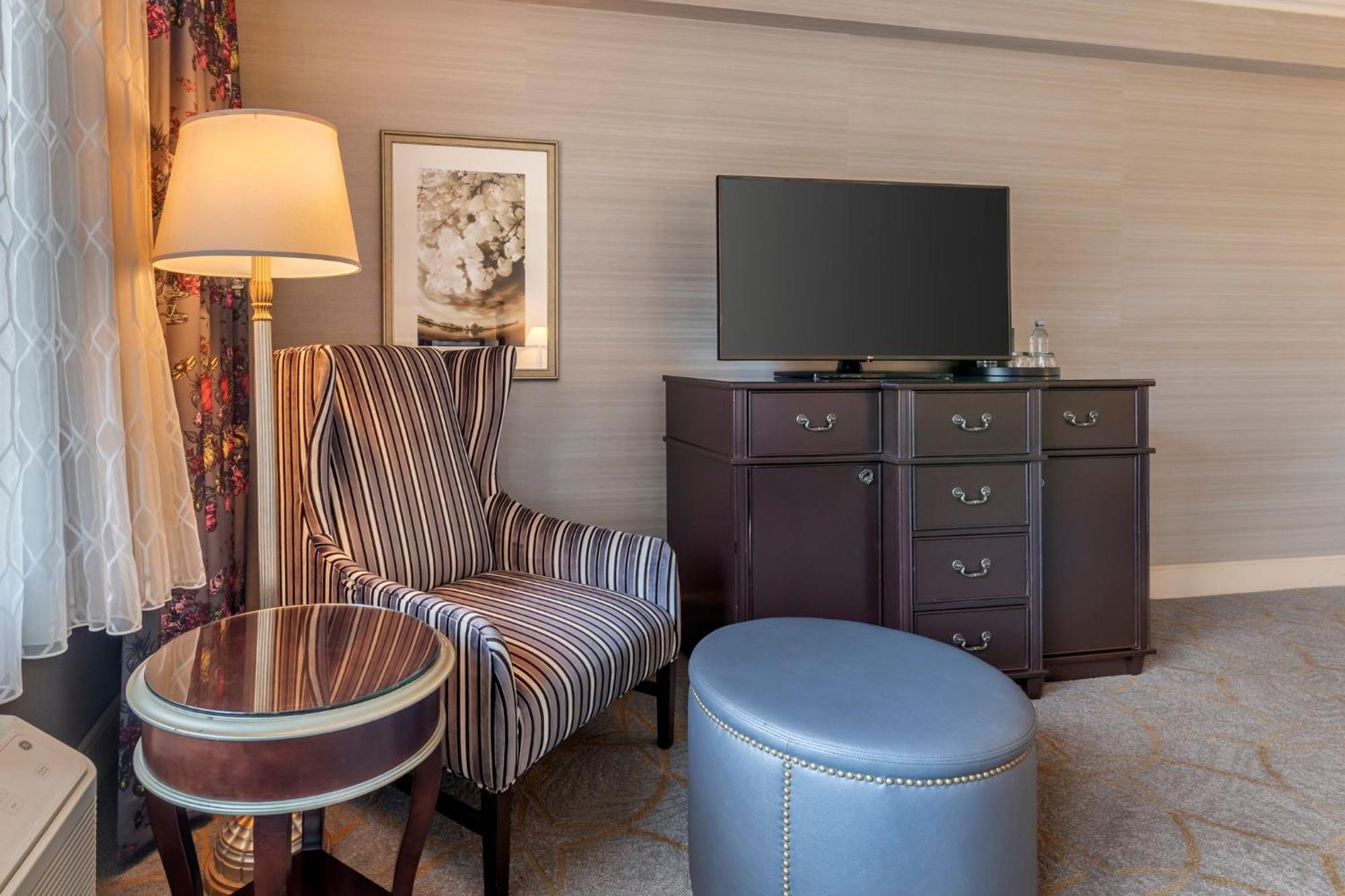 Omni Shoreham Hotel 4*